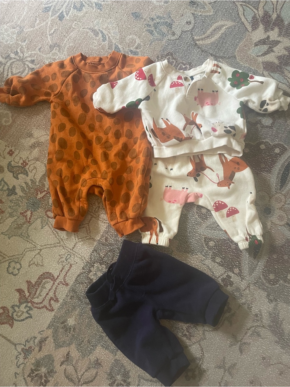 Old Navy Two Outfits + Bonus Fleece Giraffe Sweatshirt Material Farm Joggers